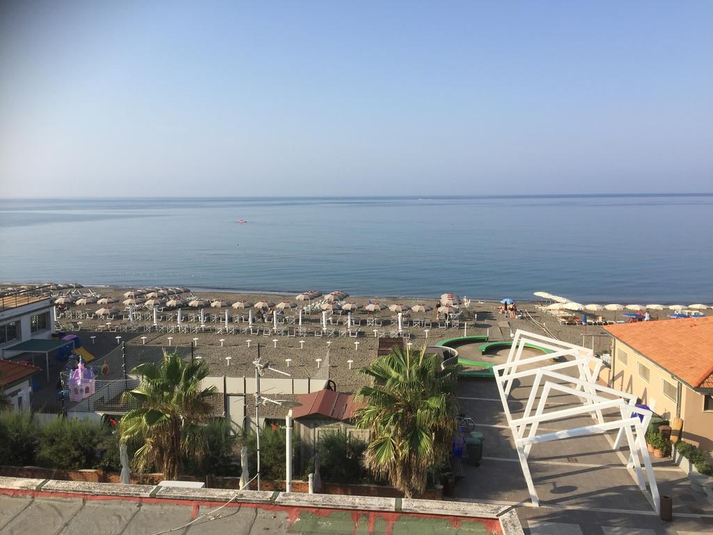 Affittacamere A Due Passi Dal Mare Marina di Cecina Exterior photo